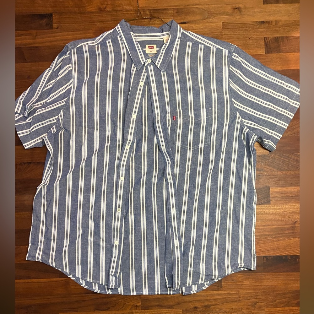 Levi’s Vintage Button Up